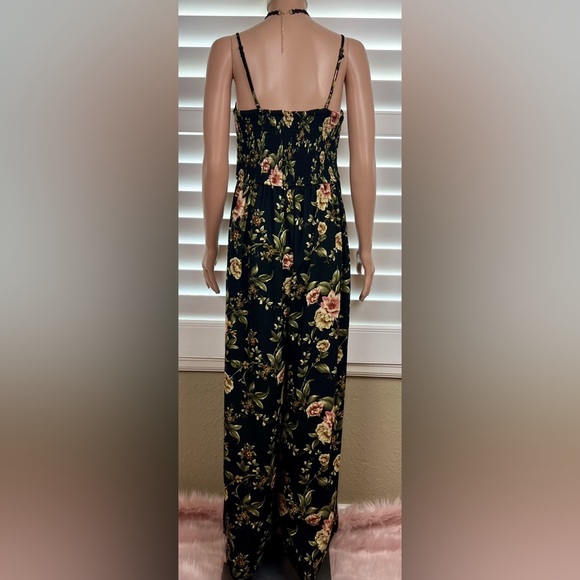 Black Floral Jumpsuit w/Floral Print Sz M, by Xhilaration - Picture 2 of 9